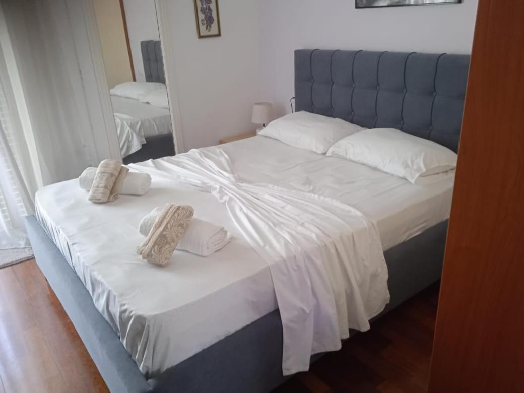 Vlorë Vila N Dervishi מראה חיצוני תמונה